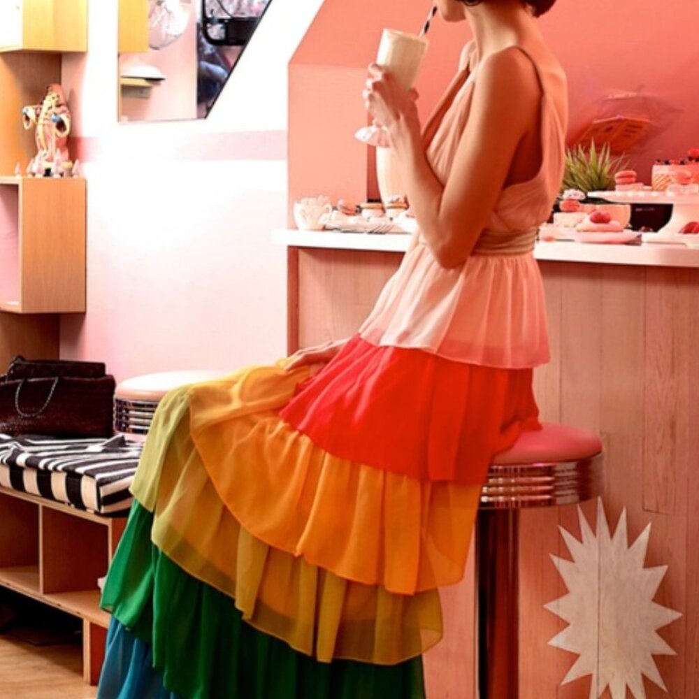 Alice + Olivia 2025 "Luba" Tiered Chiffon Rainbow Gown sz 4 - Picture 3 of 12